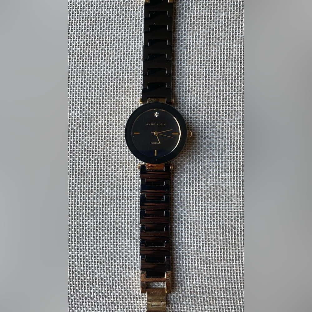 🕰️ Anne Klein Ceramic Watch